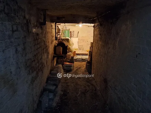 Eladó kereskedelmi és ipari ingatlan Monorierdő 436 nm