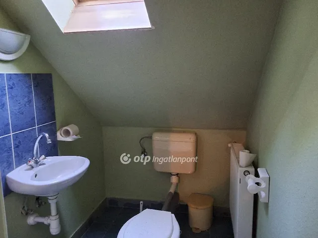 Eladó kereskedelmi és ipari ingatlan Monorierdő 436 nm