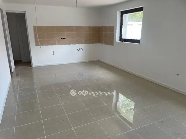 Eladó ház Cegléd 79 nm