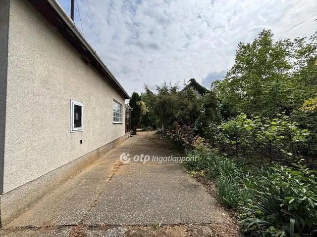 Eladó ház Döge 90 nm