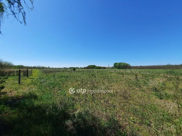 Eladó telek Tápiószőlős 2935 nm