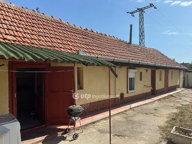 Eladó ház Csévharaszt 43 nm