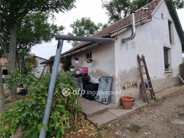 Eladó mezőgazdasági ingatlan Kőröstetétlen 83 nm