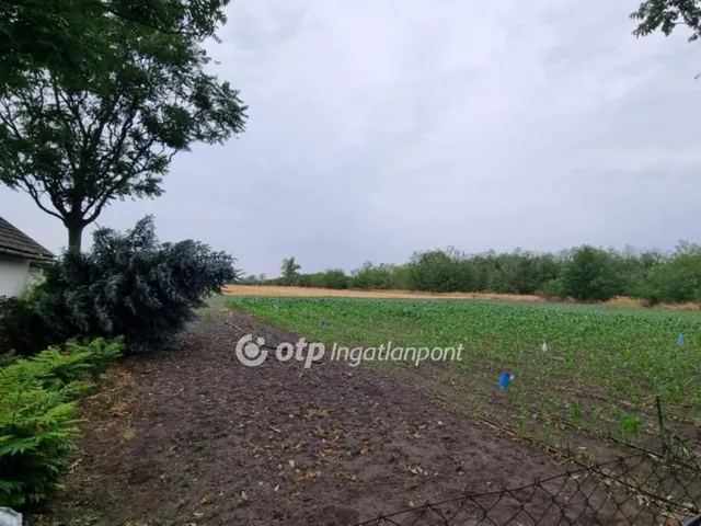 Eladó mezőgazdasági ingatlan Kőröstetétlen 83 nm