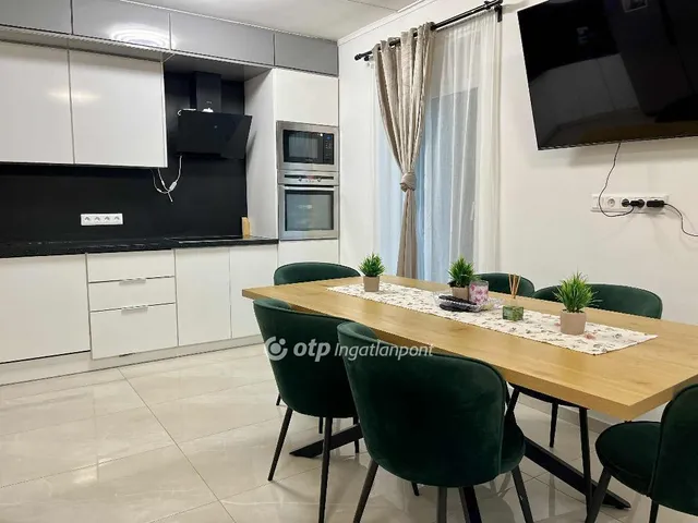 Eladó ház Cegléd 71 nm