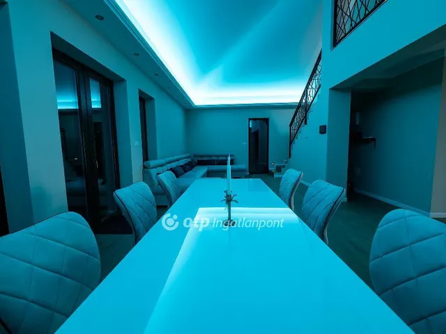 Eladó ház Üllő 180 nm