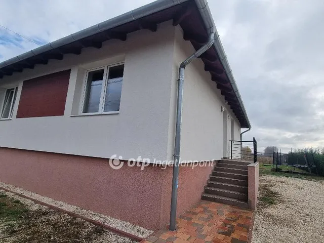Eladó ház Táborfalva 92 nm