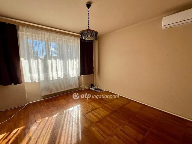 Eladó ház Ceglédbercel 165 nm