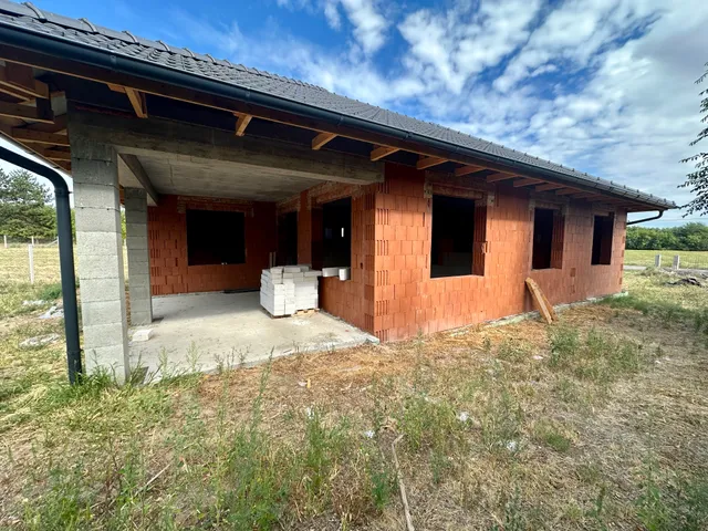 Eladó ház Cegléd 170 nm