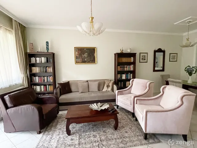 Eladó ház Budapest XII. kerület, Istenhegy, Zsolna utca 202 nm