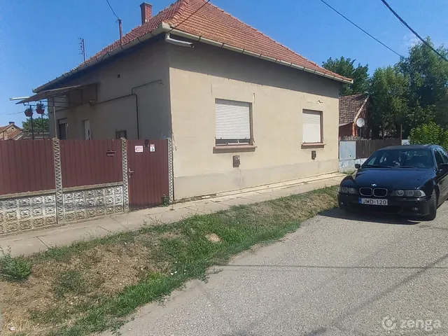 Eladó ház Törökszentmiklós, Felvég 100 nm