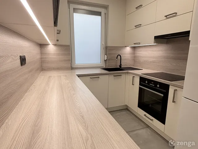 Eladó lakás Győr, Bácsa 70 nm