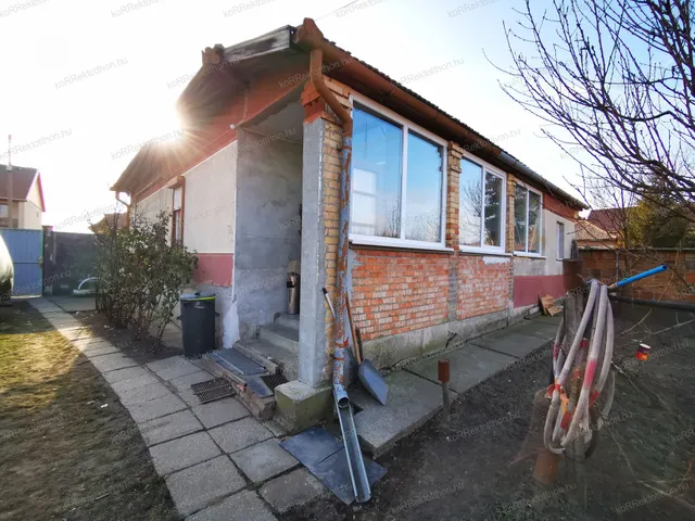 Eladó ház Jászfelsőszentgyörgy 80 nm