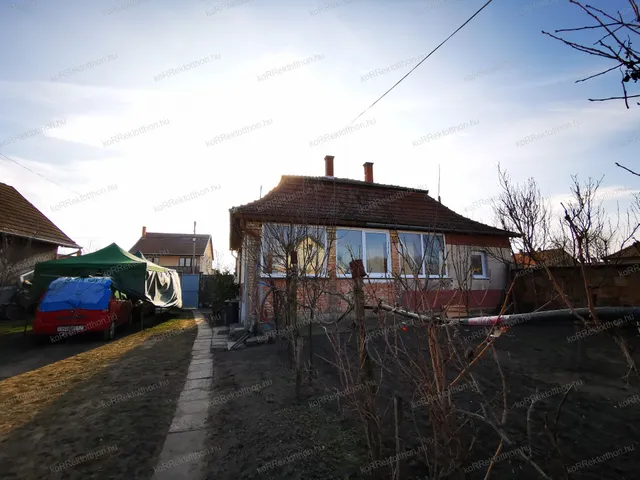 Eladó ház Jászfelsőszentgyörgy 80 nm