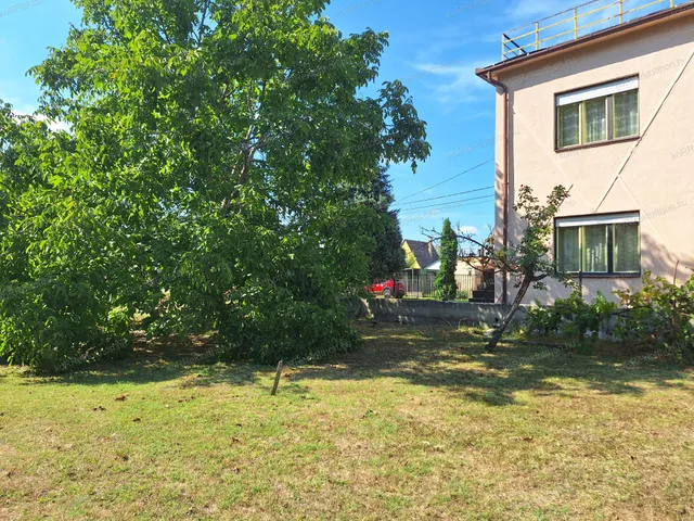 Eladó üdülő és hétvégi ház Jászszentandrás 85 nm