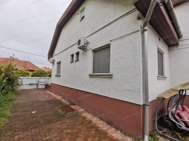 Eladó ház Jászberény 260 nm