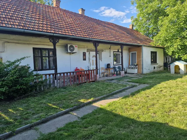 Eladó ház Jászberény 69 nm