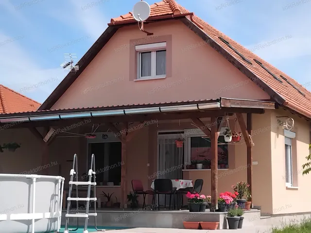 Eladó ház Jászberény 178 nm