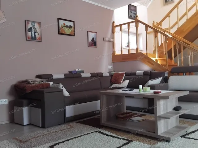Eladó ház Jászberény 178 nm
