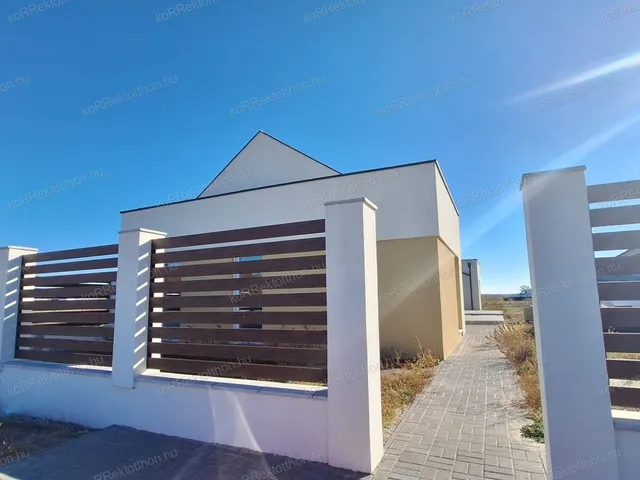 Eladó ház Jászberény 87 nm