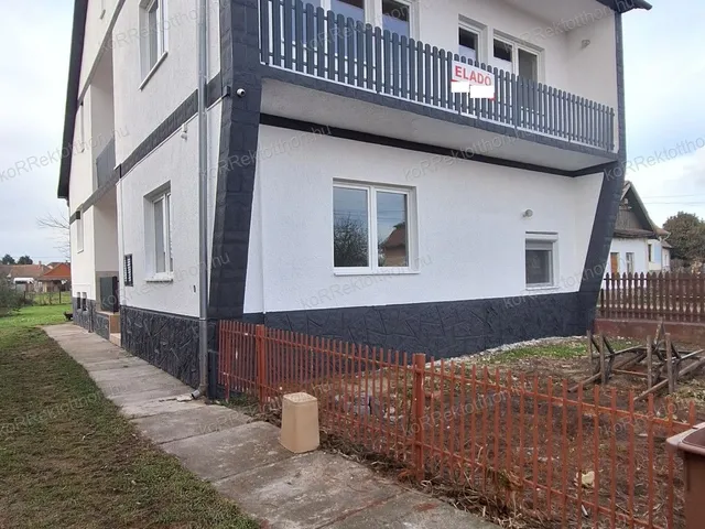 Eladó ház Boldog 200 nm