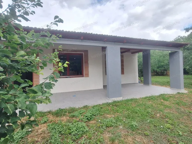 Eladó ház Alattyán 102 nm