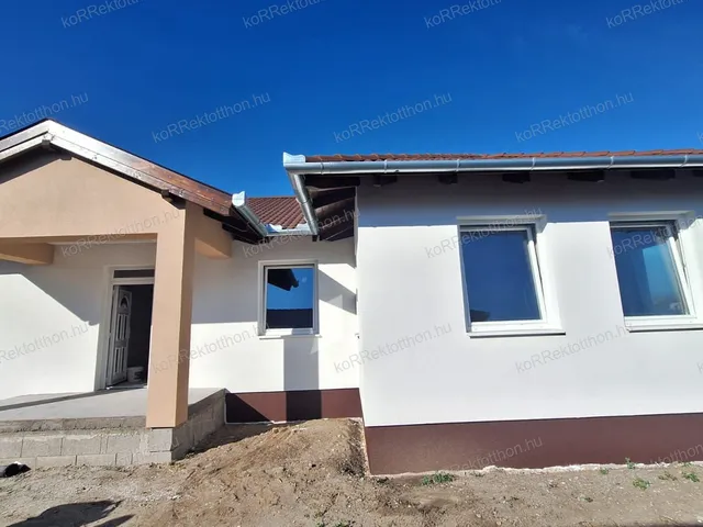 Eladó ház Nagykáta 136 nm