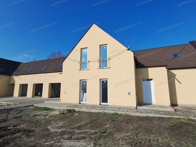 Eladó lakás Jászberény 102 nm