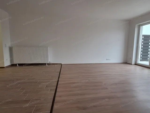 Eladó lakás Jászberény 81 nm