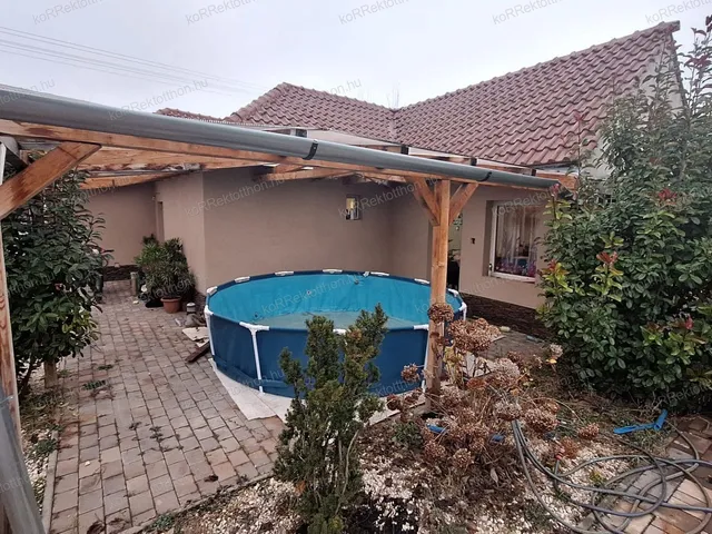 Eladó ház Jászberény 87 nm