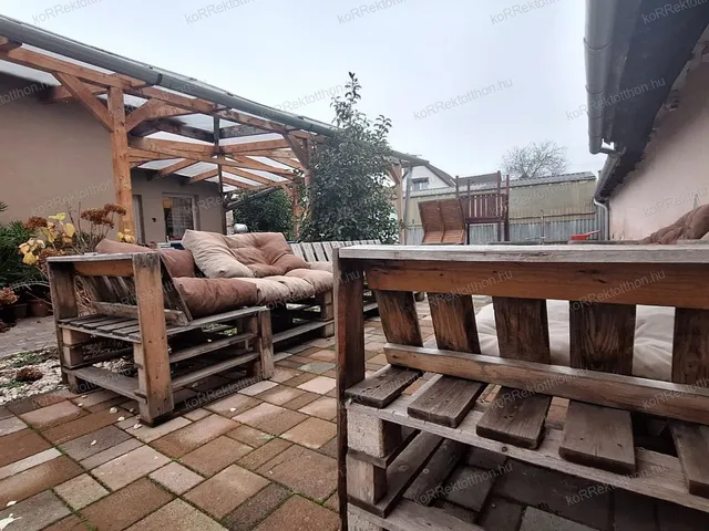 Eladó ház Jászberény 87 nm