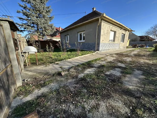 Eladó ház Jászberény 111 nm