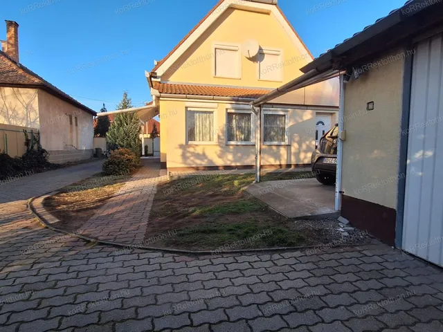 Eladó ház Jászberény 153 nm