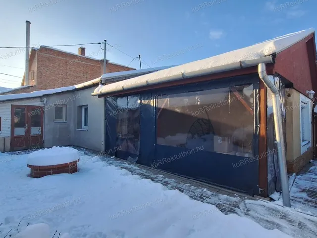 Eladó ház Jászberény 70 nm