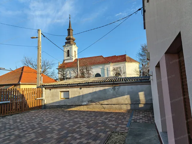 Eladó lakás Jászberény 85 nm