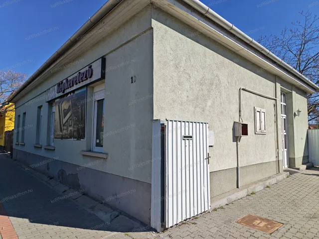 Eladó ház Jászberény 185 nm