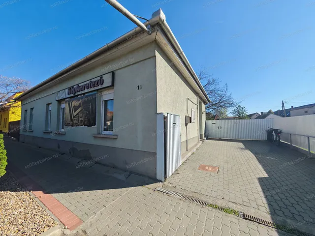 Eladó ház Jászberény 185 nm