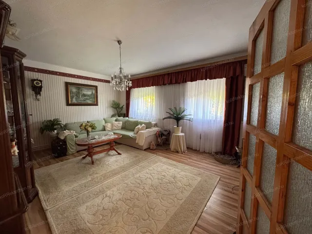 Eladó ház Jászberény 130 nm
