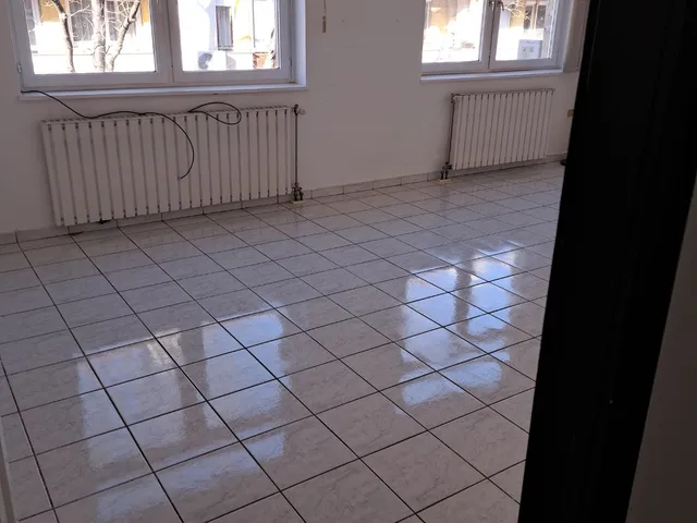Eladó lakás Békéscsaba, Belváros 265 nm