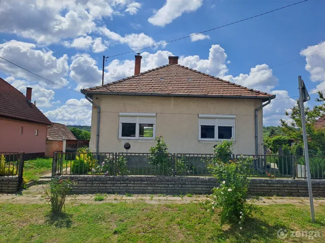 Eladó ház Sásd 100 nm