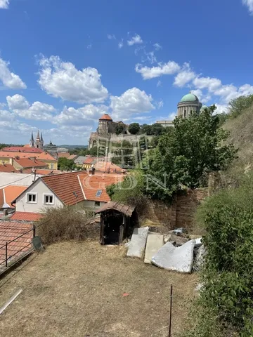 Eladó kereskedelmi és ipari ingatlan Esztergom, Szenttamás 550 nm