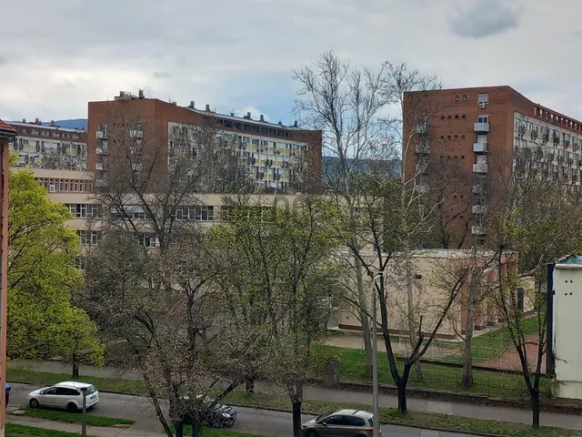 Eladó lakás Pécs, Uránváros 40 nm