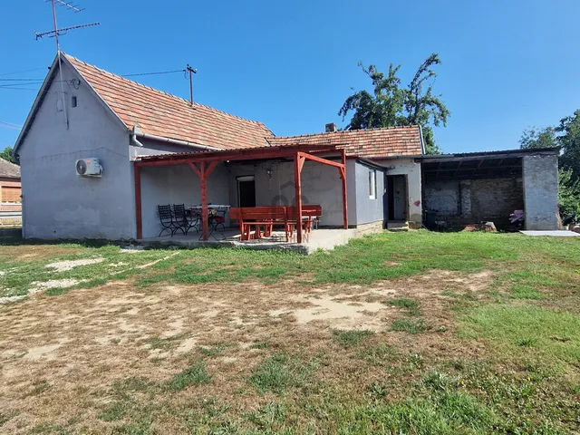 Eladó ház Csurgó 72 nm