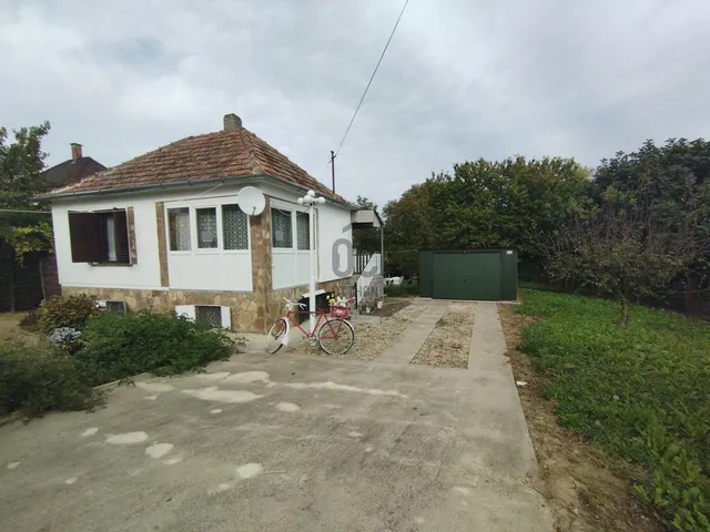 Eladó üdülő és hétvégi ház Zalakaros 65 nm