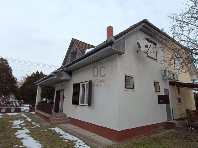 Eladó üdülő és hétvégi ház Balatonfenyves 90 nm