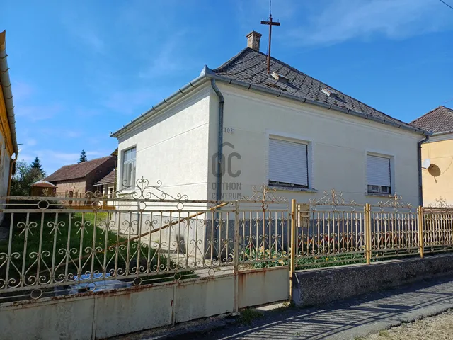 Eladó ház Porrogszentkirály 105 nm