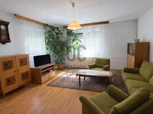 Eladó ház Székesfehérvár, Öreghegy 200 nm