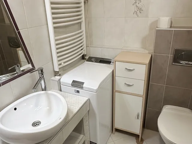 Kiadó lakás Székesfehérvár, Palotaváros 68 nm