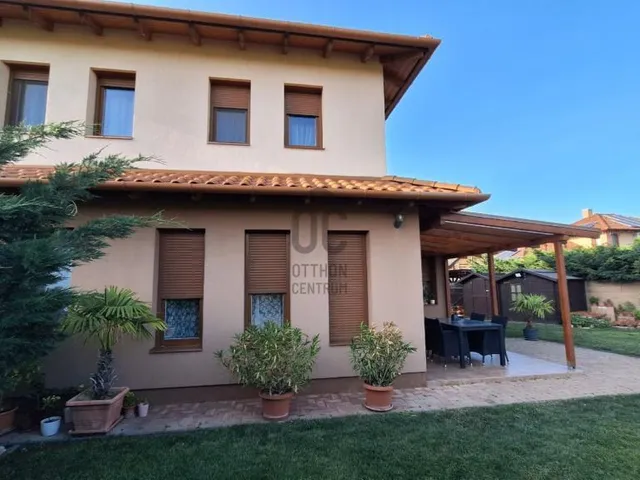 Eladó ház Székesfehérvár, Maroshegy 136 nm