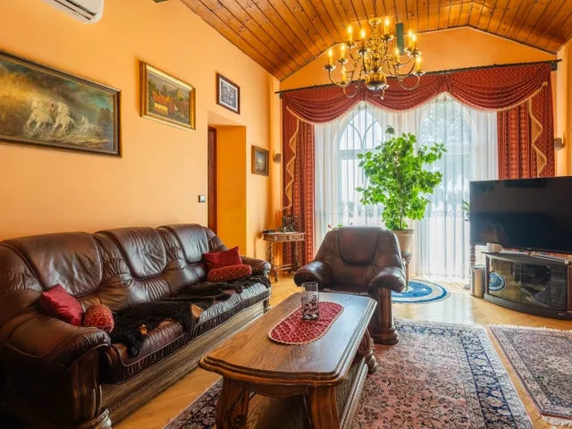 Eladó ház Székesfehérvár, Öreghegy 338 nm